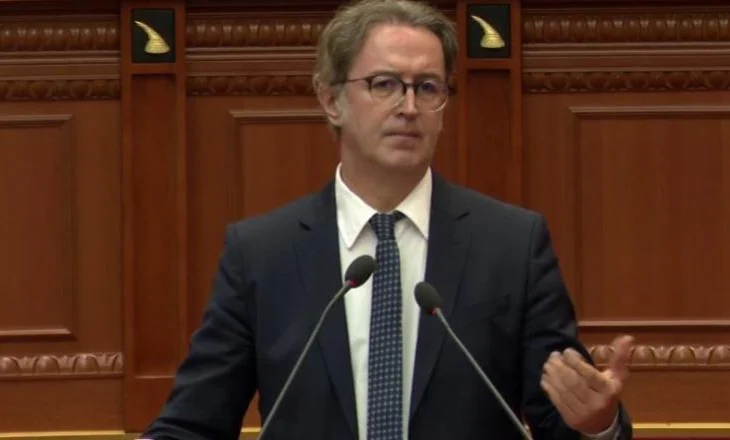 “Ju jeni me horrin, të fortin e lagjes dhe oligarkun”, Alizoti: U vidhni ilaçet fëmijëve dhe të sëmurëve me kancer