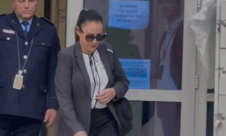 Ka bere vetting SPAK/ Pamela Qirko, motra e Belinda Ballukut është paraqitur këtë mesditë në SPAK