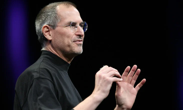 Kafshimi i mollës nga Steve Jobs, një kafshim pasioni…