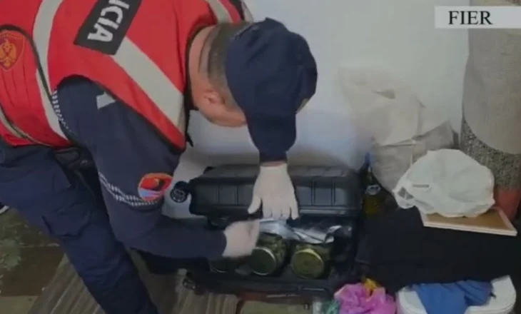 Kanabisi gati për shitje dhe i futur në valixhe, arrestohet 31-vjeçari në Fier