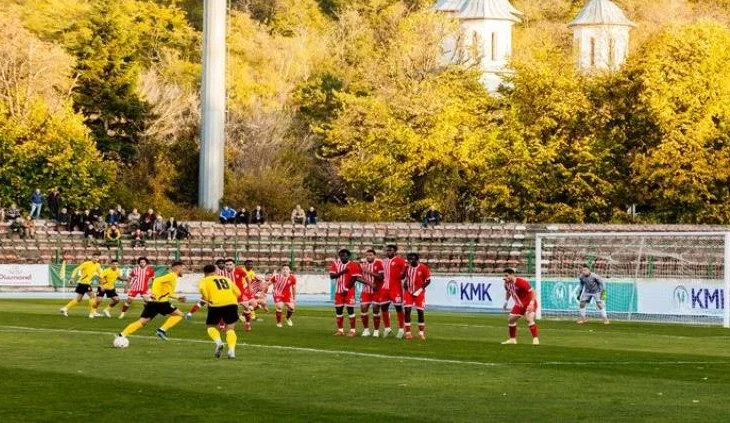 Kategoria e Parë/ Skënderbeu pëson humbje, korçarët sherr me njëri-tjetrin