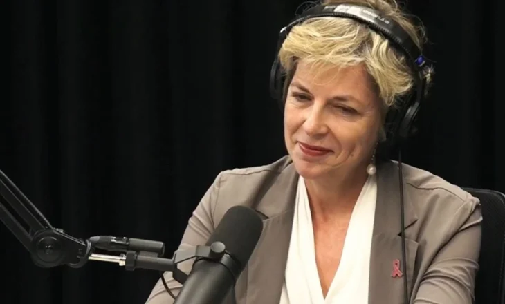 “Ke një karrierë të gjatë, si fjalimet e mia”/ Rama fton në Podkast ministren e re të shëndetësisë, kryeministri me batuta: Duhet të bësh stërvitje me shqipen  