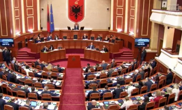 “Ke qenë i vërtetë vetëm në Bjeshkët e Istokut”/ Berisha i përgjigjet Manjës: Ulsiu nuk do që të bëj pyetje për 500 mijë eurot