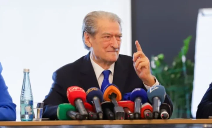 ‘Kemi një parlament skeletik, pa staf’, Berisha: Rritja e rrogave të deputetëve ishte e gabuar