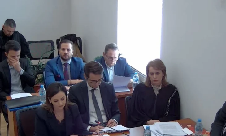 Kërkesa e Presidentit për moskompetencë nga Kushtetuesja për ankimimin e Veliajt, gjyqtarët tërhiqen për të marrë vendim