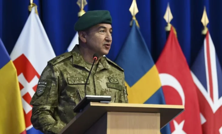 KFOR me drejtues të ri në Kosovë, komandën e rimerr një gjeneral-major turk: Siguri për të gjithë