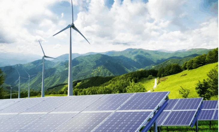 Kina: Si u bë shteti më ndotës në botë, udhëheqës i energjive të rinovueshme