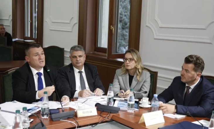 “Kisha një emergjencë familjare dhe më duhej të ikja”, Dumani tregon momentet kur SPAK u rrethua nga protestuesit pro Veliajt: Ishte shfaqje e shëmtuar