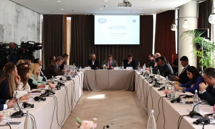 Komisioni i Posaçëm për Reformën Zgjedhore, i ‘bëhet vend’ Qorit dhe Lapajt, por pa të drejtë vote