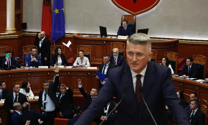 Konferenca e kryetarëve, Gjekmarkaj- Peleshit: Më dënoni edhe mua, se fjala ime i prish humorin Ramës