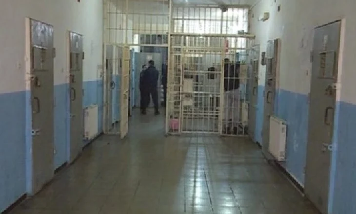 Kontrolle të befasishme në disa dhoma në burgun e Durrësit