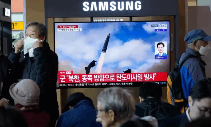 Koreja e Veriut teston një sistem të ri hipersonik, Kim Jong-un sfidon SHBA-në dhe Korenë e Jugut përpara samitit APEC