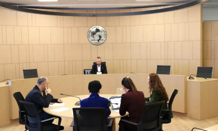KQZ miraton renditjen në fletët e votimit, kush janë 12 kandidatët për 5 bashki
