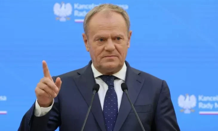 Kryeministri polak, Tusk: Askush s’duhet t’i kërkojë Zelenskyt kompromise territoriale
