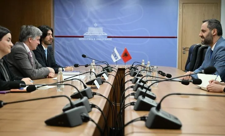 Kryetari i Prezencës së OSBE në Shqipëri, takim ‘kokë më kokë’ me ministrin Lamallari, zbardhet fokusi i diskutimit