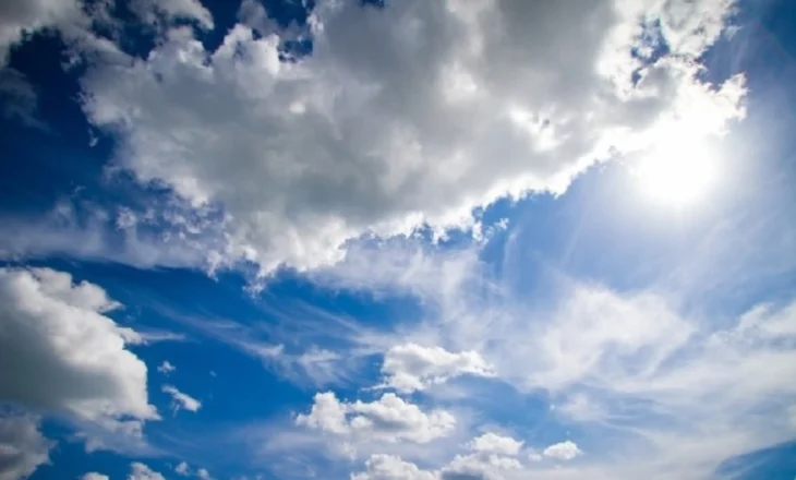 Kthjellime dhe alternime vranësirash gjatë ditës së sotme, rriten lehtë temperaturat