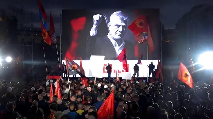 “Kurti duhet të ishte në shesh”/ Protesta për ish-krerët e UÇK, reagon Abazi: Mesazh shumë domethënës, pavarësisht se..