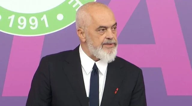 Kushtetuesja pezulloi dekretin, PS mesazh strukturave: Vendimi nuk prek…