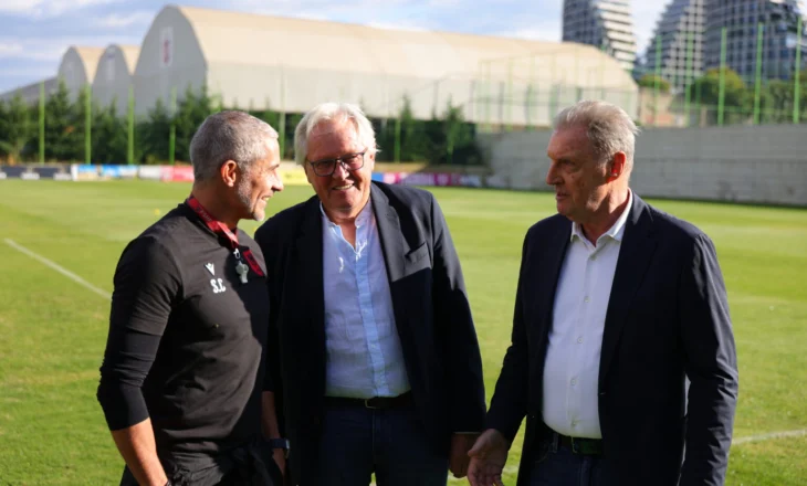Legjendat holandeze, Ari Han & Rud Krol, vizitë speciale në kampin stërvitore të Kombëtares