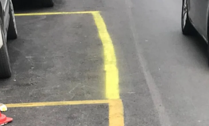 Lejet e parkimeve të rezervuara – çështja që ka ndezur debatet në Sarandë vjen në Këshillin Bashkiak