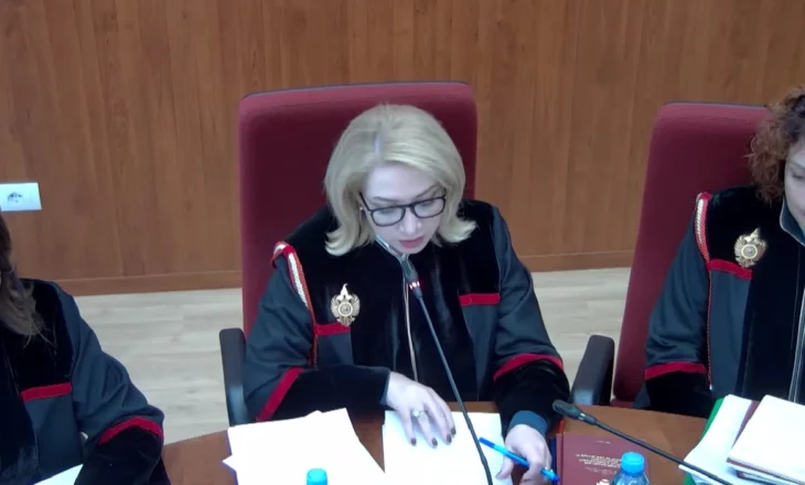 Live/ Gjykata Kushtetuese shqyrton shkarkimin e Erion Veliajt si kryebashkiak