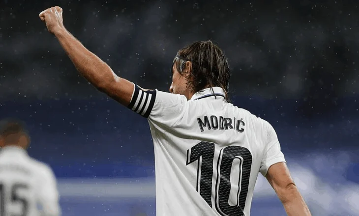 Luka Modric pranon propozimin e Perez, kroati do të rikthehet te Real Madrid
