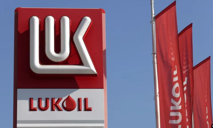 Lukoil pranon ofertën për shitjen e aseteve jashtë Rusisë