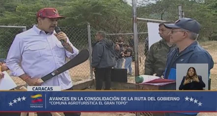 Maduro del me hanxhar në dorë: SHBA po sajon një luftë të përjetshme