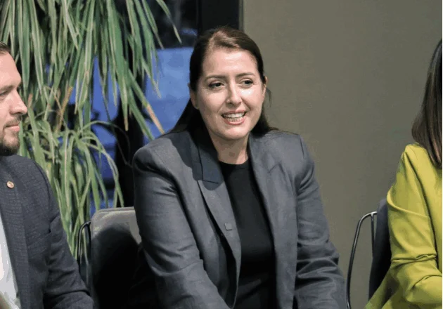 Manastirliu me të rinjtë në Laprakë: Plani ynë Tirana 2030, qyteti i mundësive për të gjithë