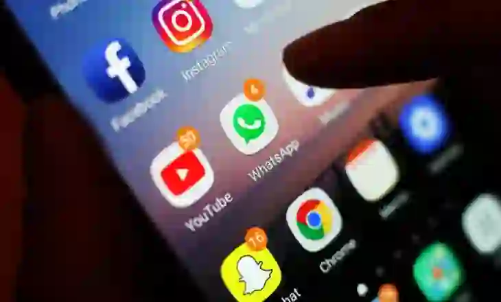 Mbrojtje për gratë në politikë dhe familjarët e tyre, projektligj edhe për dhunën online/ Çfarë masash parashikohet të merren