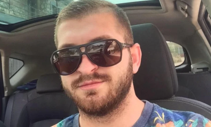 “Më sollën me zarf poshtë dere foton e atij që më vrau djalin”, dëshmia mes lotësh e babait të Andi Malokut: Kishte një vajzë nga Durrësi, atë…
