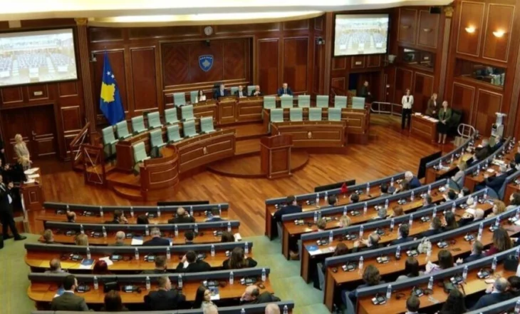 Media gjermane mbi krizën politike në Kosovë: Po paralizon zhvillimin e saj