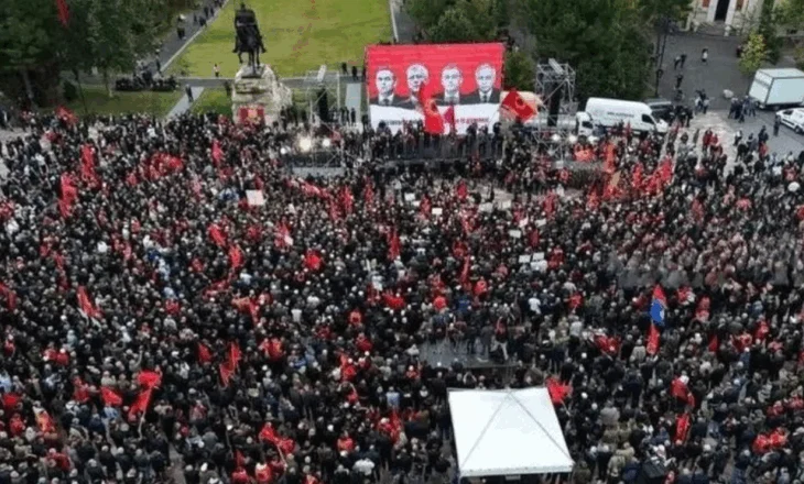 Mediat ndërkombëtare jehonë protestës në Tiranë: Mijëra njerëz u ngritën në mbështetje të ish-krerëve të UÇK