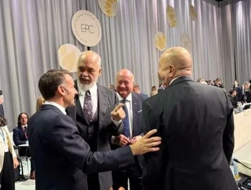 Mediat ruse në ekstazë nga aleanca surprizë e Edi Ramës, ja çfarë shkruajnë për talljen me presidentin amerikan