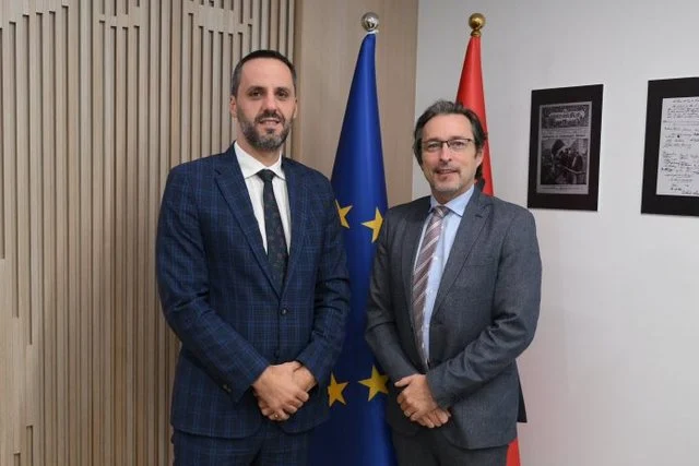 Ministri Lamallari takon ambasadorin italian Marco Alberti: Bashkëpunim për shtetin e së drejtës dhe integrimin europian