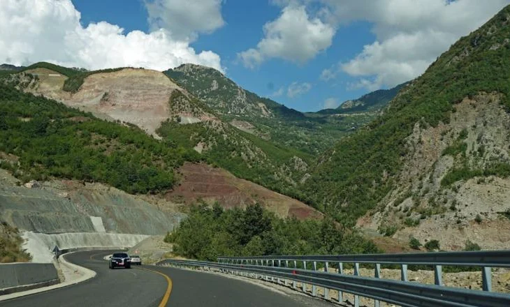 Miratohet fondi shtesë prej 753 mijë lekësh për pronarët që preken nga shpronësimet në ‘Rrugën e Arbrit’