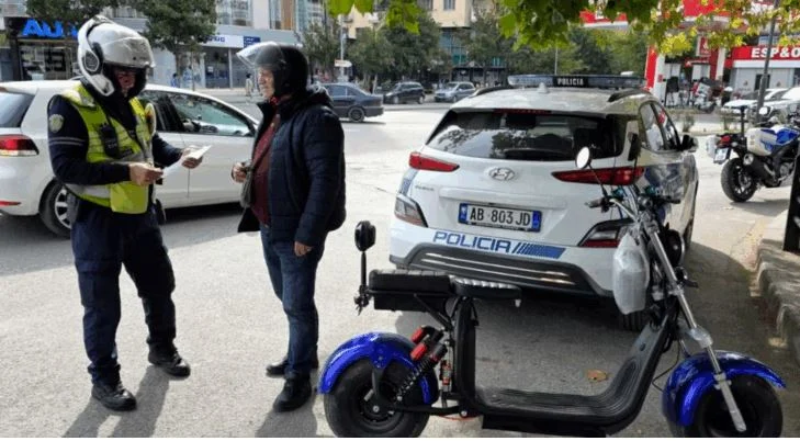 Monopatinat ndezin protestën nesër/ Qytetarët kundër vendimit të Bashkisë: Po na ndalojnë padrejtësisht