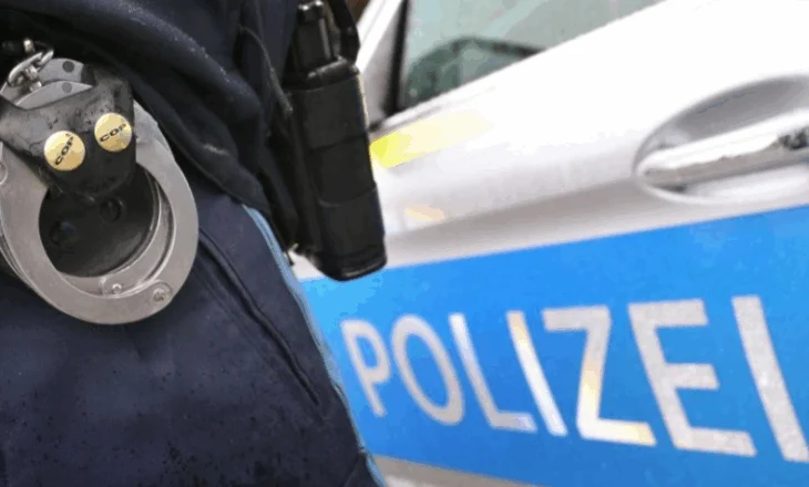 Mori pjesë në grabitjen e një autobusi në autostradë, arrestohet shqiptari në Gjermani