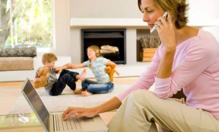 Mos iu përgjigj mesazheve të punës pas orarit – po dëmton veten!