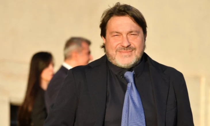 “Mund të kishte vdekur çdokush”/ Shpërthen makina e gazetarit italian Sigfrido Ranucci, dyshohet për atentat