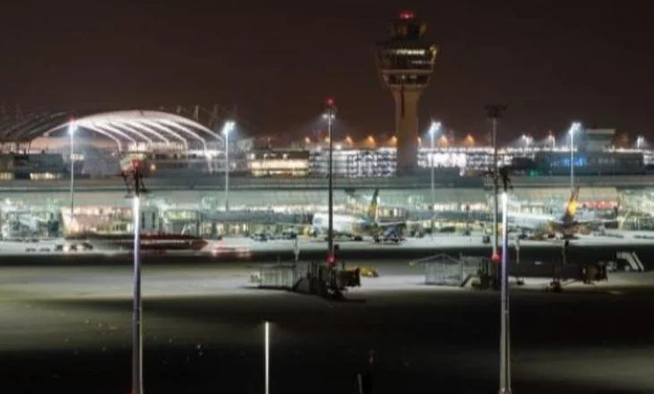 Mynih, mbyllet sërish aeroporti! Shfaqen dronët e dyshimtë, kaos me fluturimet