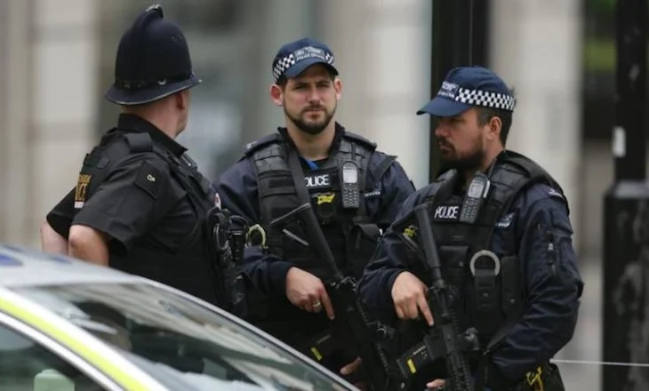 Në ‘listën e kuqe’ të Interpolit, kush janë dy shqiptarët e arrestuar në Britani (Emrat)