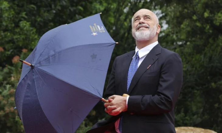 “Në Tiranë nuk kanë ujë në rubineta”/ Media publike gjermane: Rama premton ‘Diellën’ dhe ngre kulla prej xhami