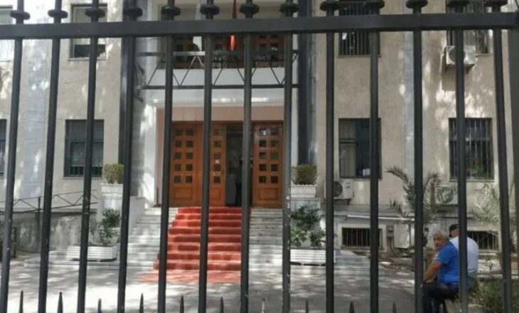 Nga çështja e pronës te tragjedia, ja si u vra gjyqtari Astrit Kalaja në mes të seancës (Detaje)