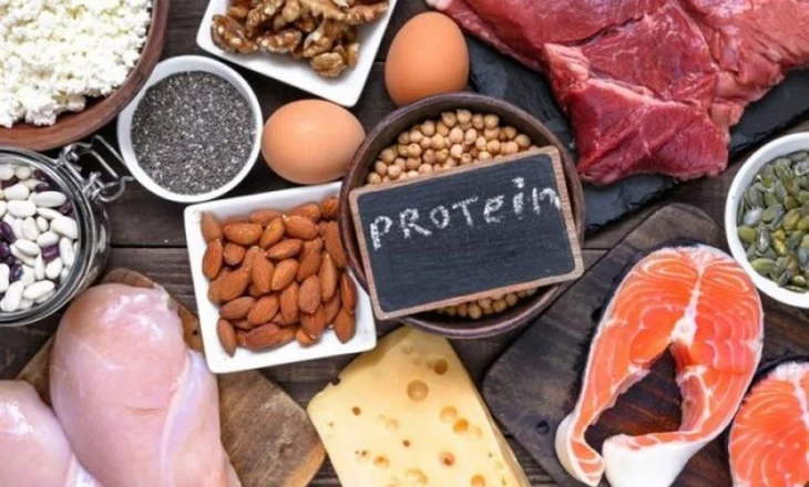 Nga rënia e flokëve tek probleme me kockat, ja çfarë mund t’ju shkaktojë mungesa e proteinave në trup