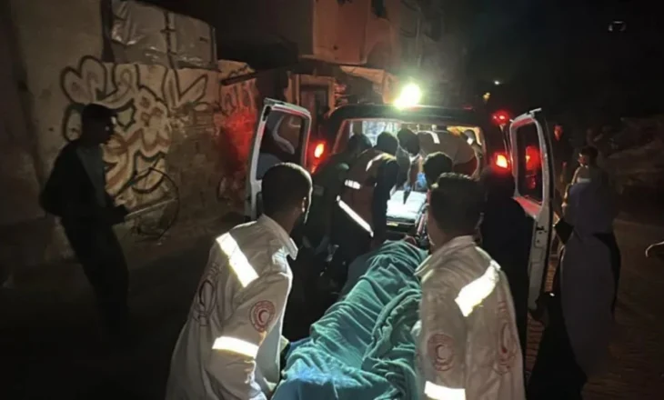 Nuk ka paqe në Gaza, 50 të vrarë nga sulmet e Izraelit gjatë natës, mes tyre 22 fëmijë