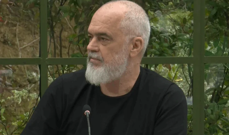 “Nuk ke kuptuar ligjin”/ Rama kritikon kryebashkiakun e Kuçovës: Pse nuk e ke dorëzuar hartën e zonave prioritare?!