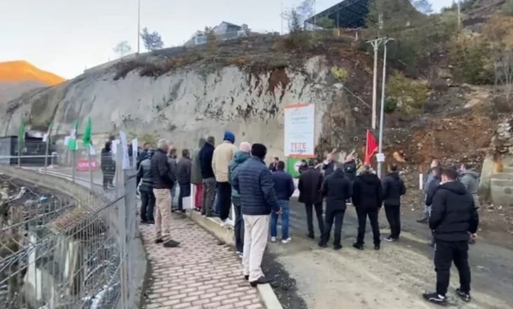 ‘Nuk na dëgjon askush’, minatorët e Spaçit prej 12 ditësh në protestë: Pa drejtësi s’ka punë