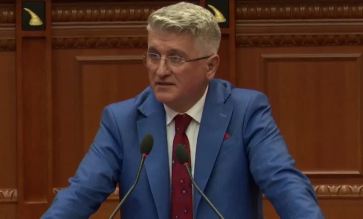“Opozita pa zë në Kuvend”, Agron Gjekmarkaj denoncon mazhorancën: Kjo nuk është Shqipëri europiane, por Arnautistan