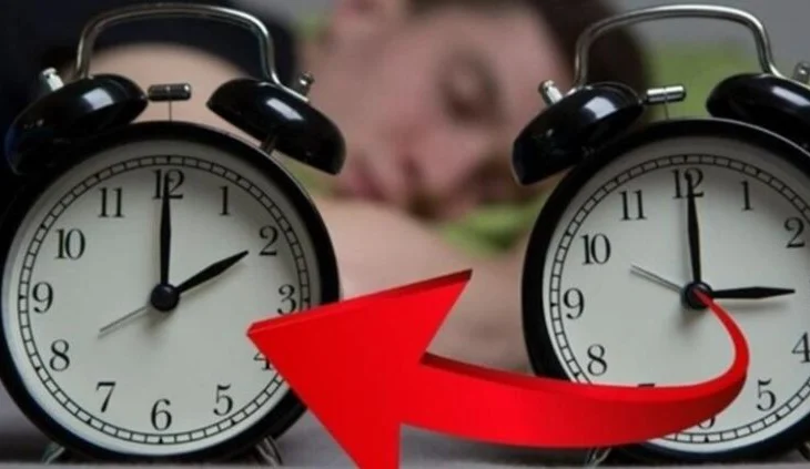 Ora dimërore, nga sot akrepat u kthyen 60 minuta mbrapa